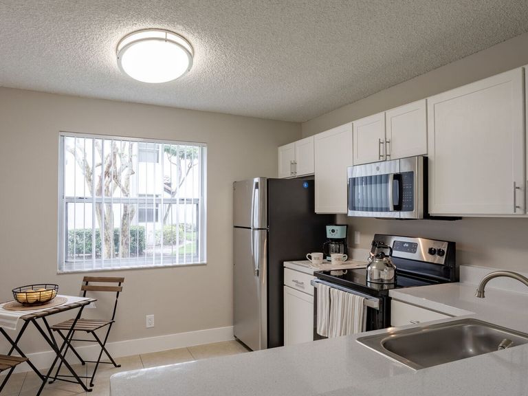 Welleby Lake Club apartments in Sunrise, FL – photo 18