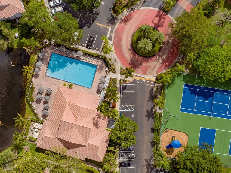 Welleby Lake Club apartments in Sunrise, FL – photo 9
