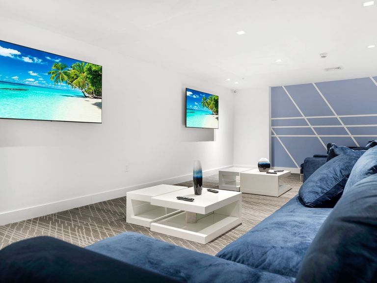 Zoi House Grove apartments in Miami, FL – photo 28