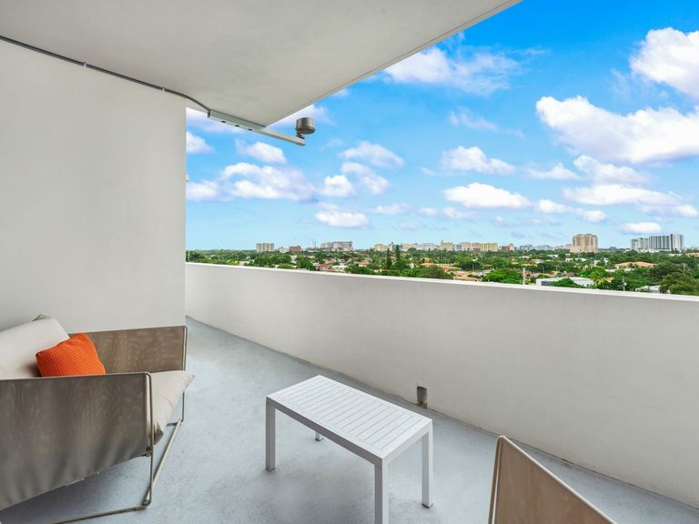 Zoi House Grove apartments in Miami, FL – photo 56